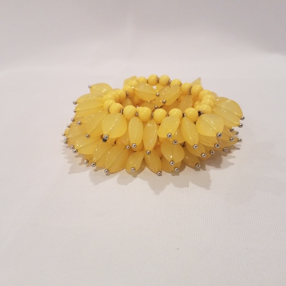 Yellow Chunky Beaded Bracelet - Picture 2 of 3